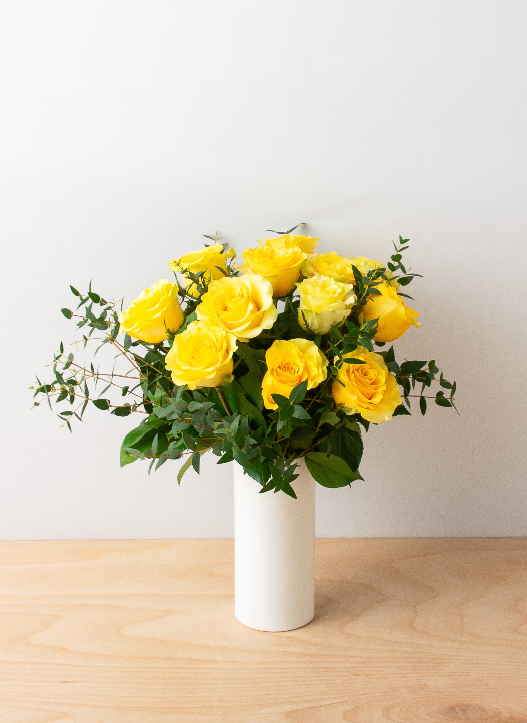 City Chic Roses Chic Roses - Yellow – Scotts Flowers NYC