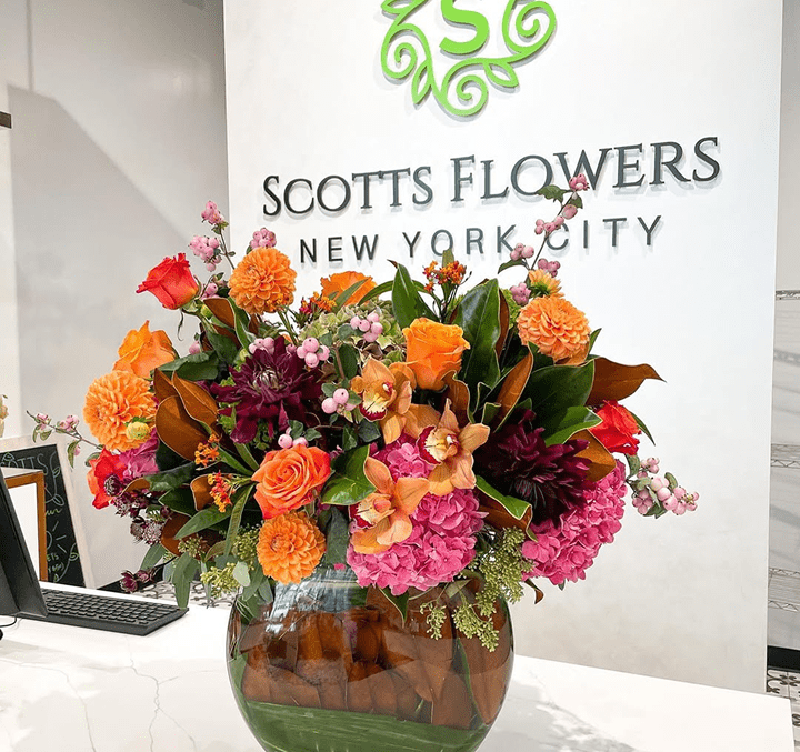 Flower delivery to williamsburg by scotts flowers NYC