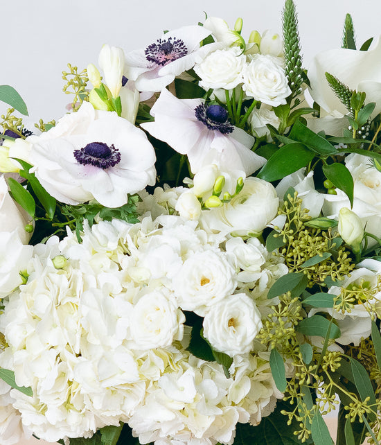 Neutral Flower Delivery NYC Scotts Flowers NYC